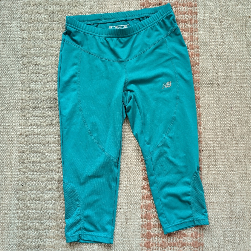 New Balance Lightweight half tights/cropped leggings capri blue - women's small